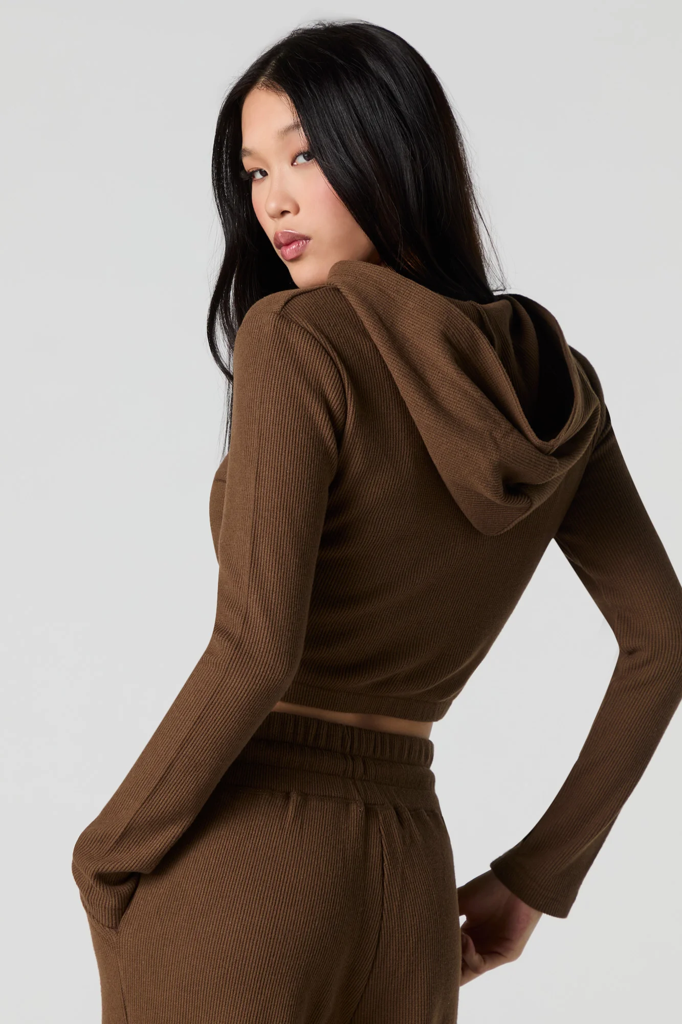 Ribbed Fleece Zip-Up Cropped Hoodie - Image 11