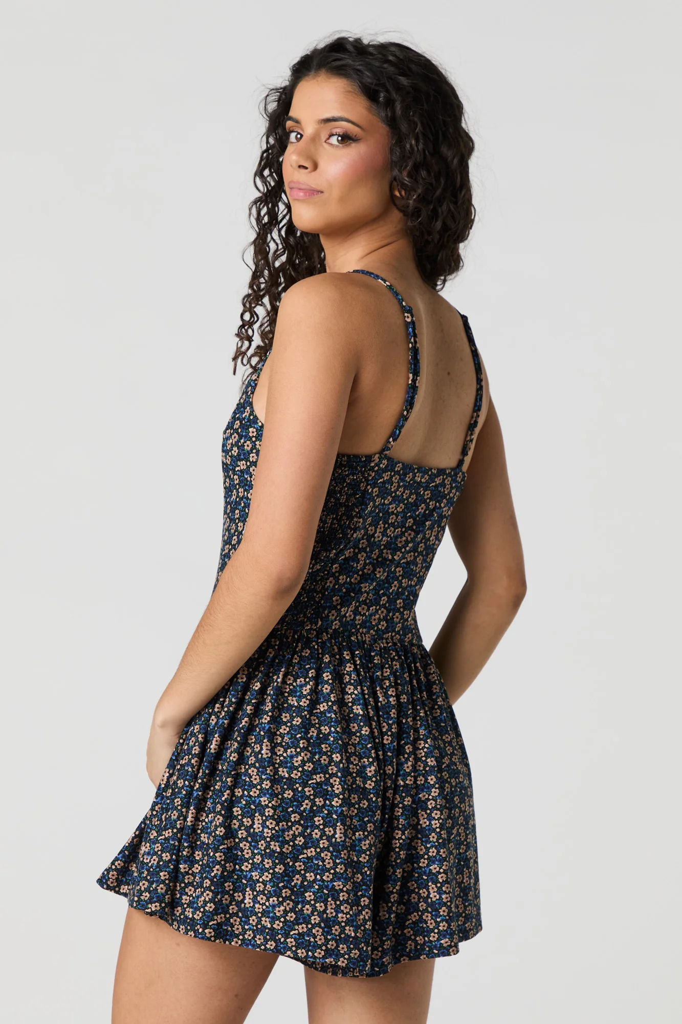 Scoop Neck Flowy Romper - Image 11