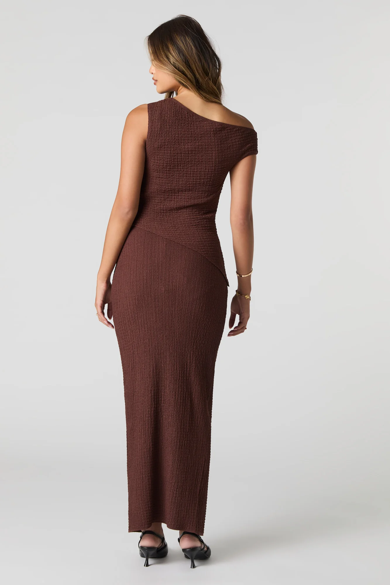 Textured Ruched Slit Maxi Skirt - Image 3