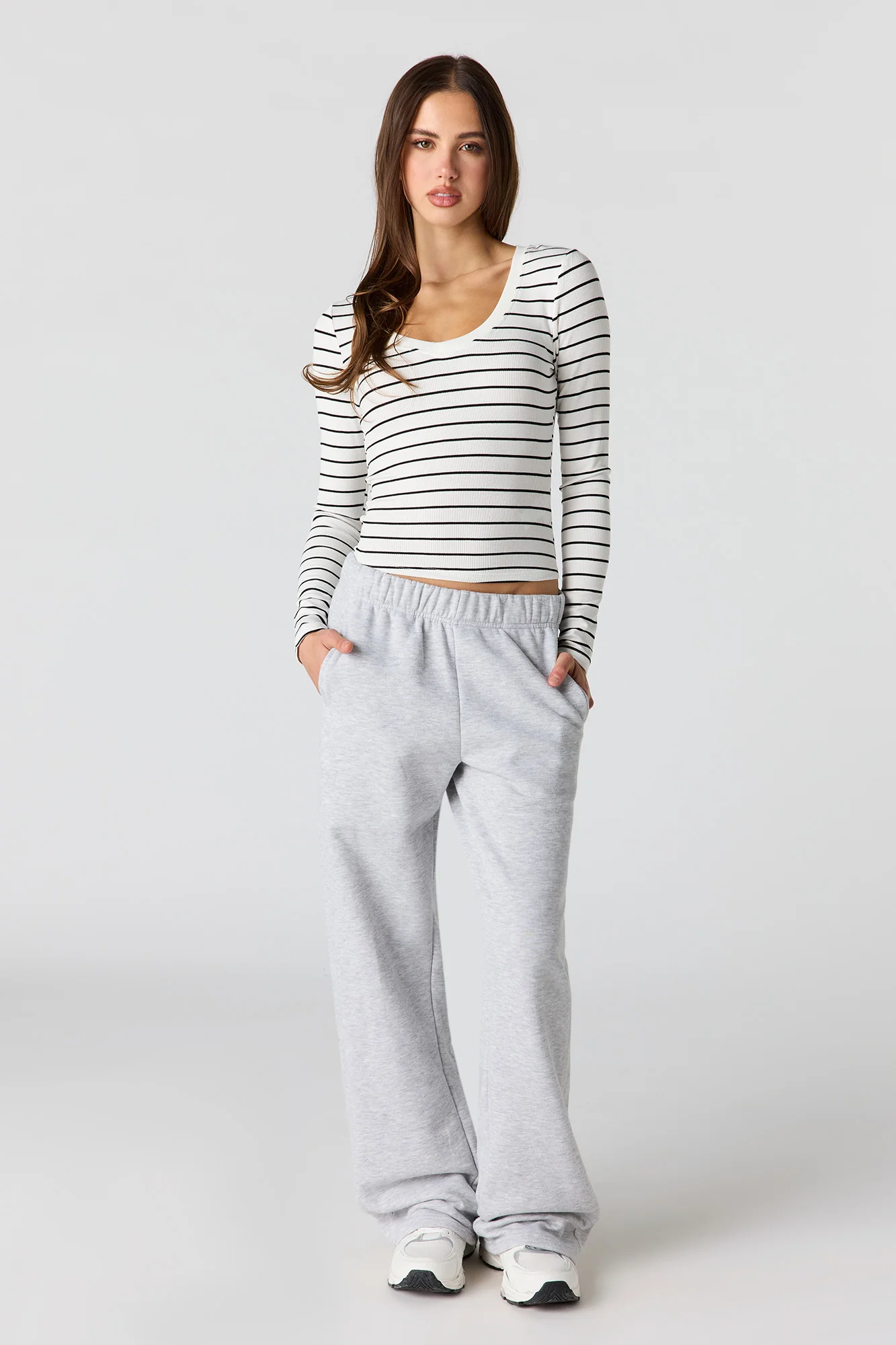 Baggy Fleece Sweatpant - Image 14