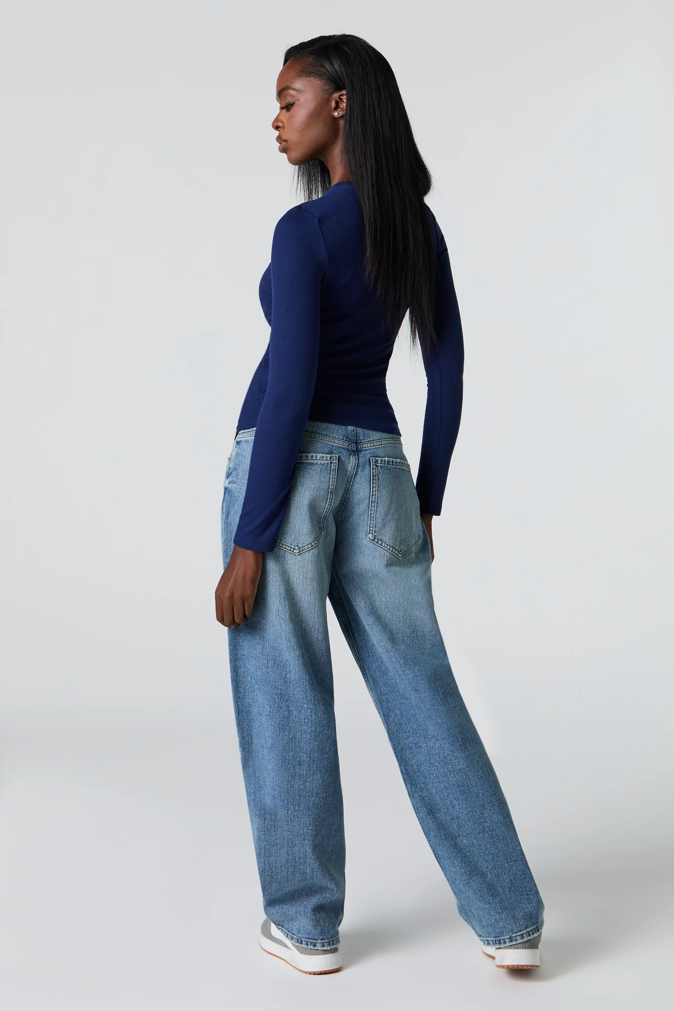 Low Rise Barrel Jean - Image 10