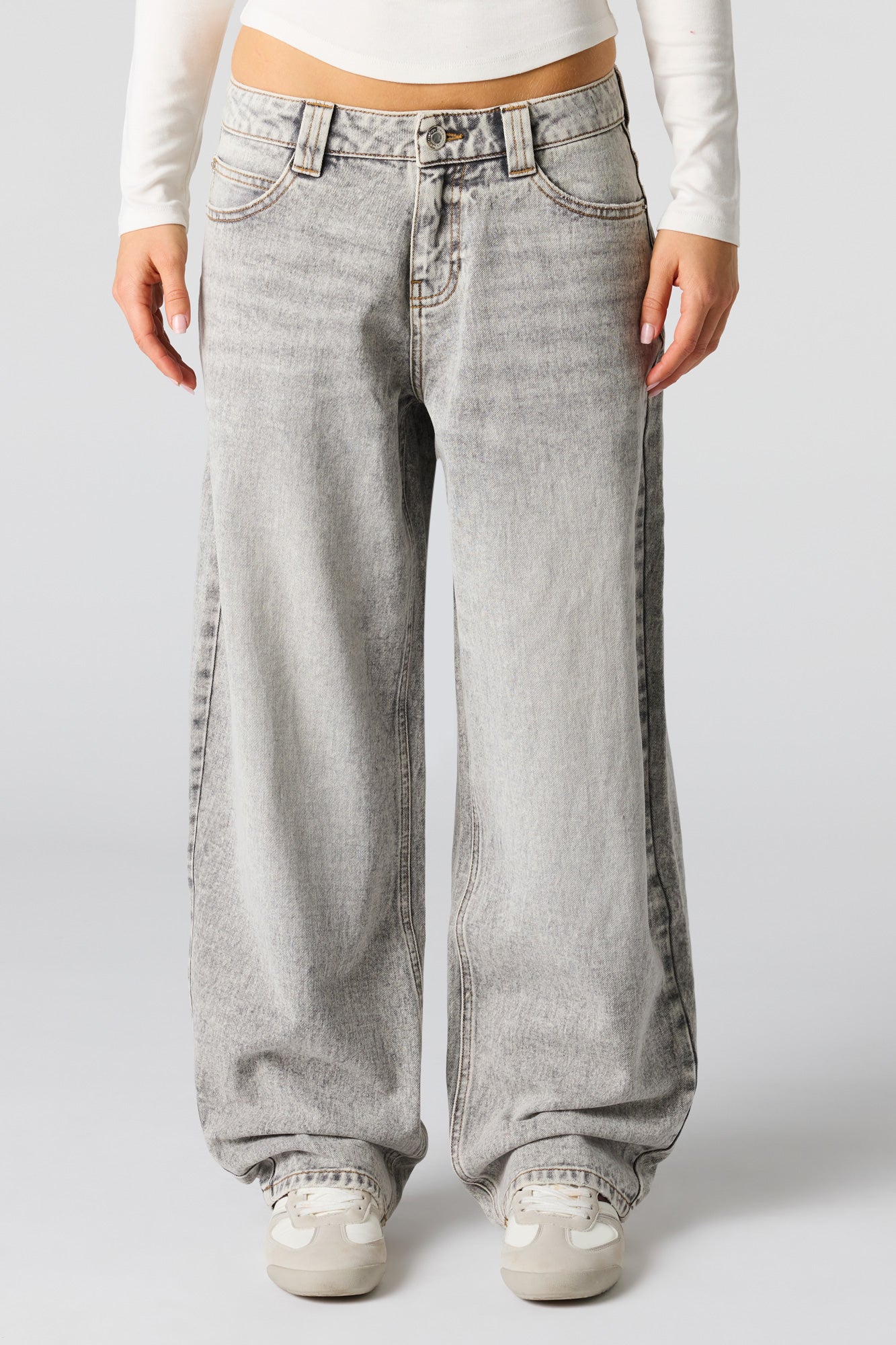 Low Rise Barrel Jean - Image 5