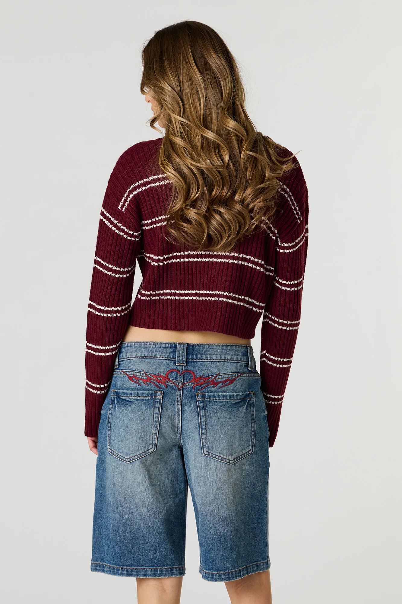 Brooklyn Low Rise Baggy Dark Embroidered Jort - Image 2