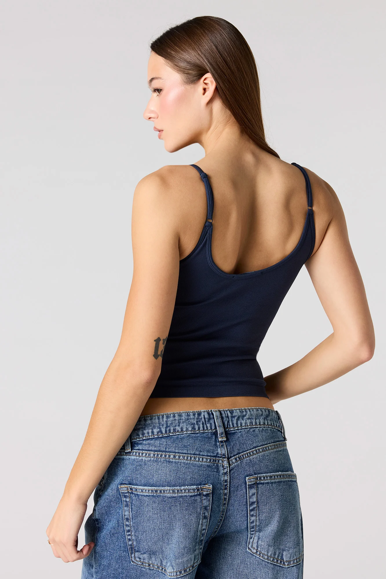 Braless Seamless Ribbed V-Neck Tank - Image 12
