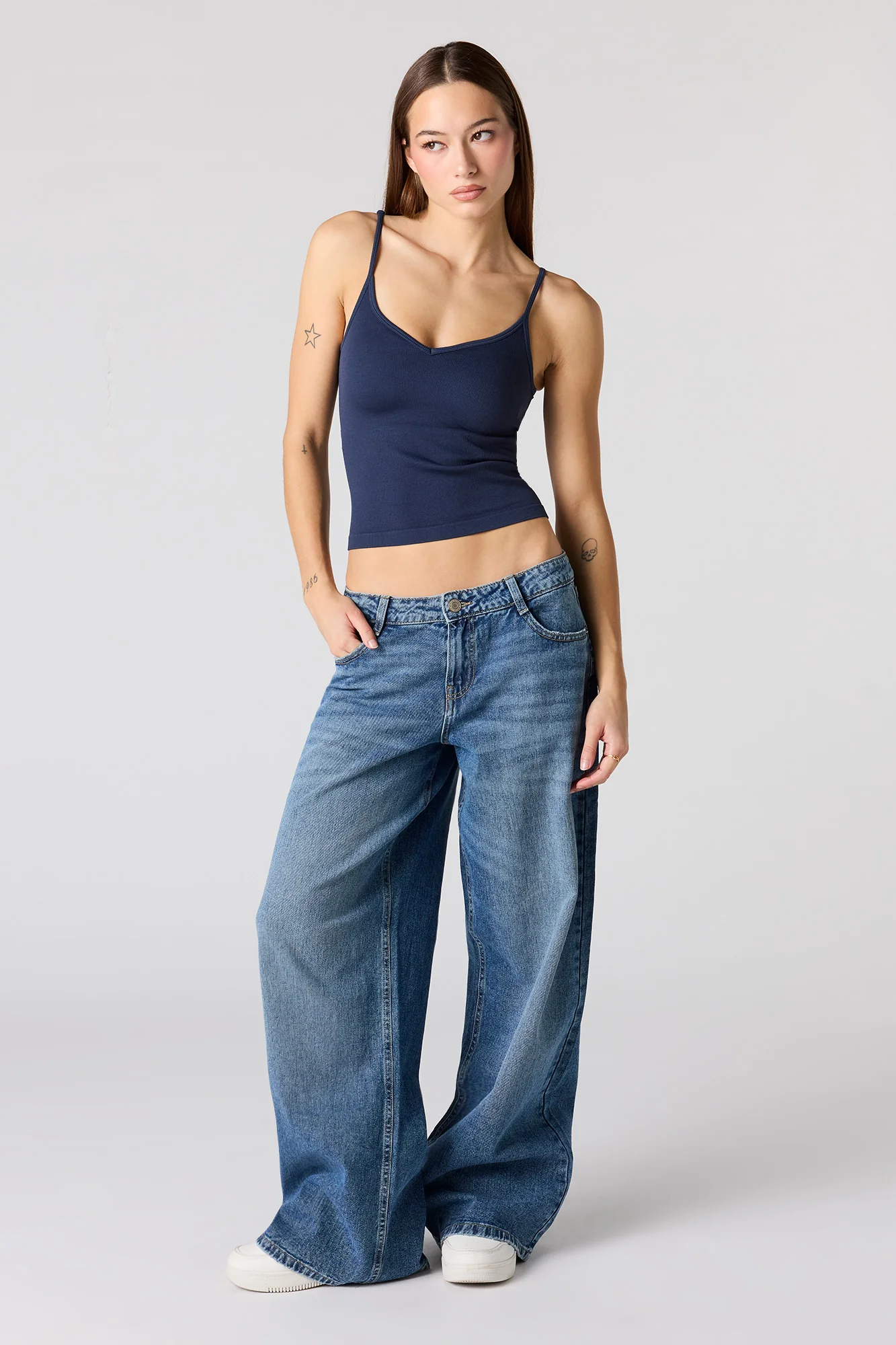 Braless Seamless Ribbed V-Neck Tank - Image 13