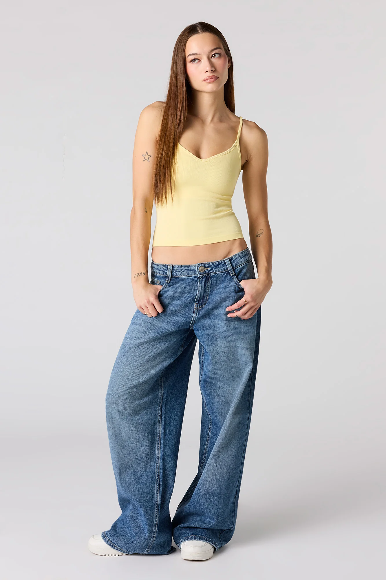 Braless Seamless Ribbed V-Neck Tank - Image 16