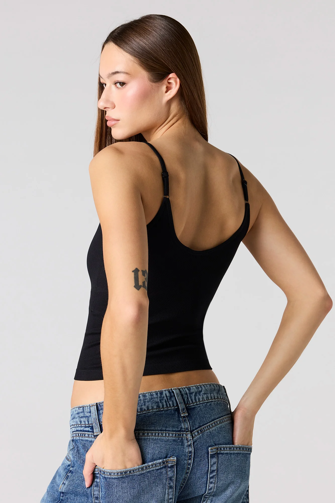 Braless Seamless Ribbed V-Neck Tank - Image 3
