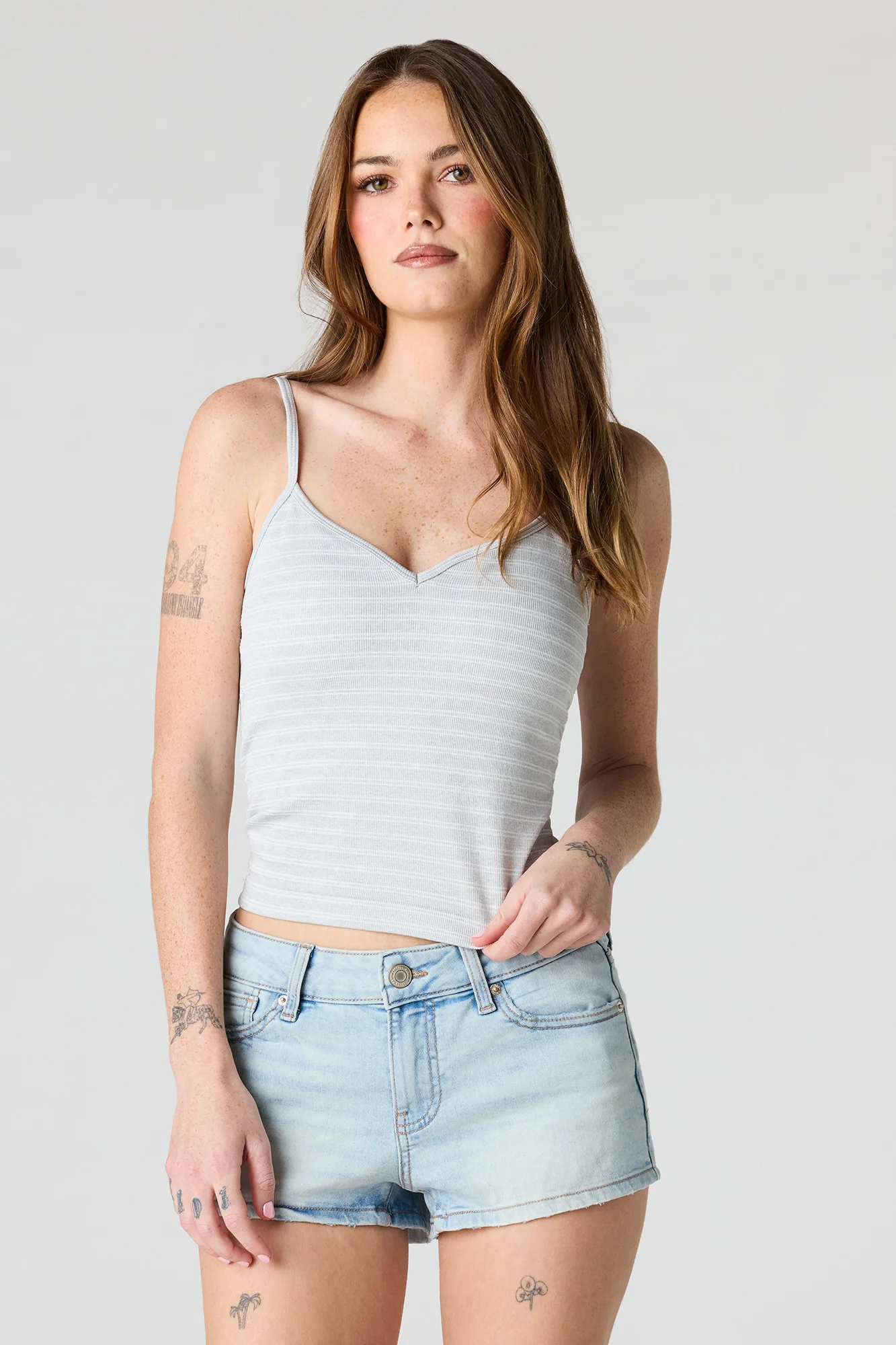 Braless Seamless Ribbed V-Neck Cami - Image 17