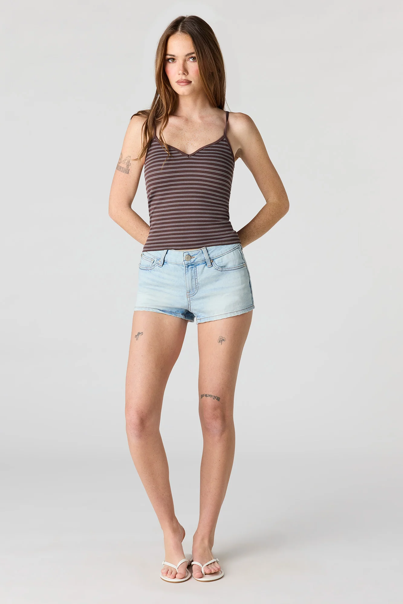 Braless Seamless Ribbed V-Neck Cami - Image 31