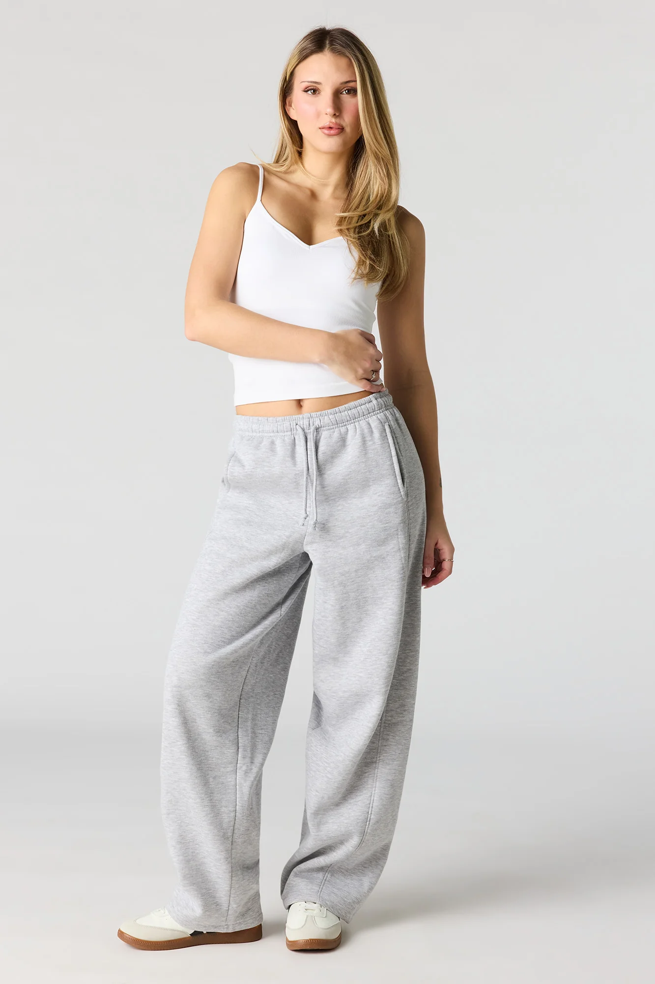 Braless Seamless Ribbed V-Neck Cami - Image 11