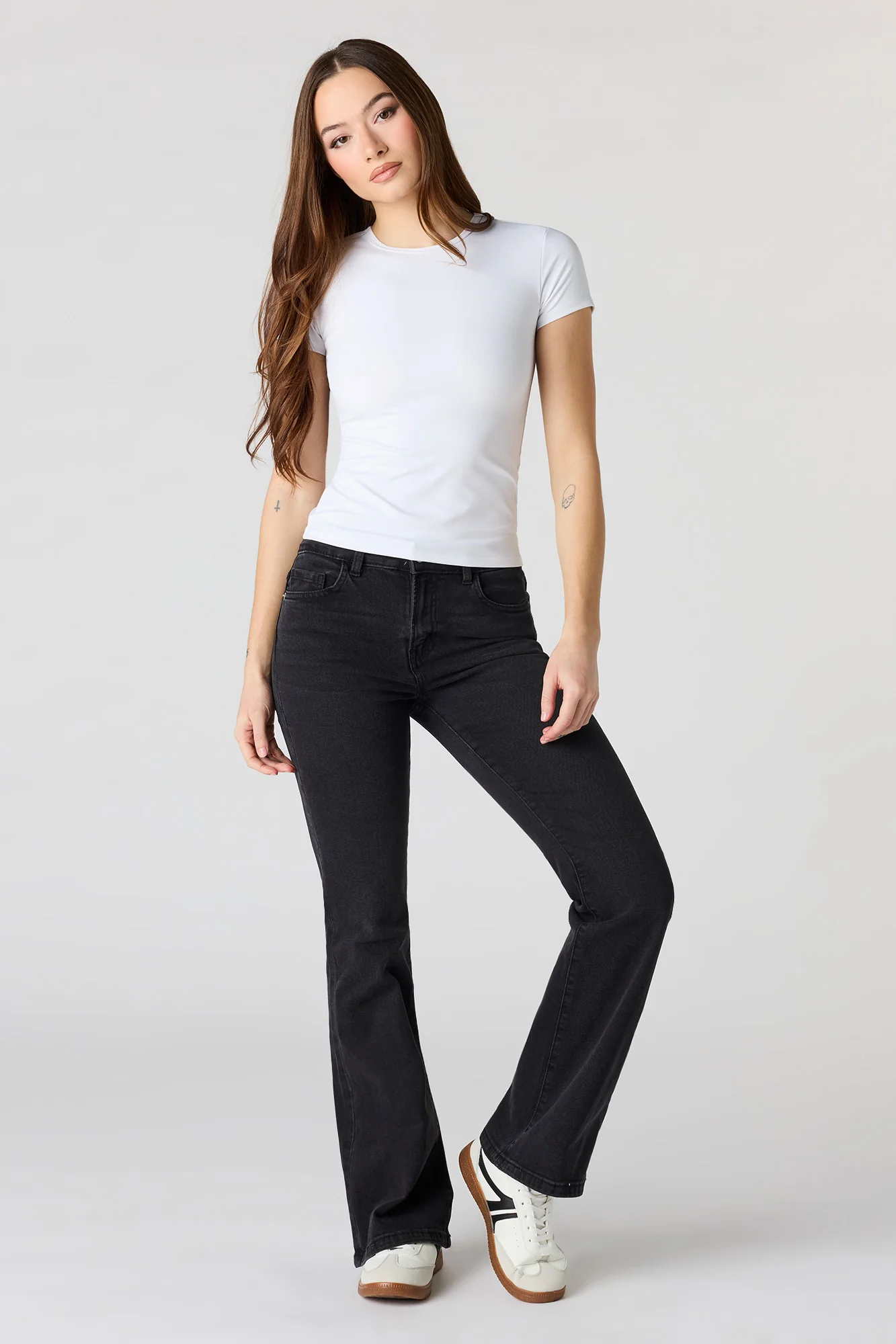 Contour Classic T-Shirt - Image 12