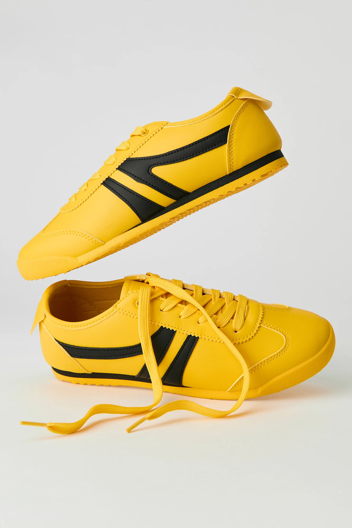 Retro Sneaker - Image 5