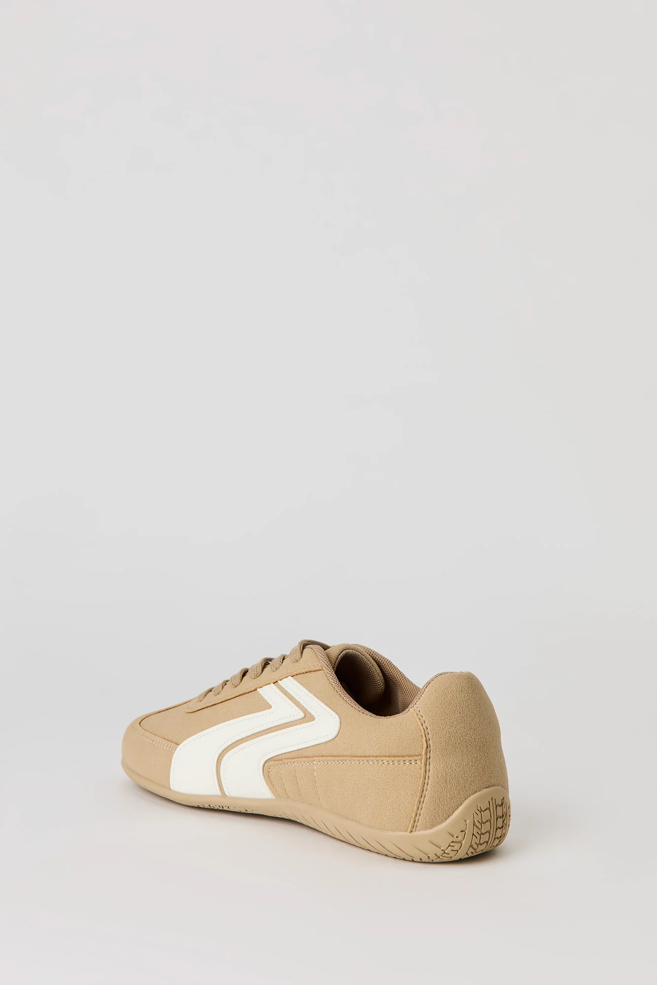 Retro Sneaker - Image 3