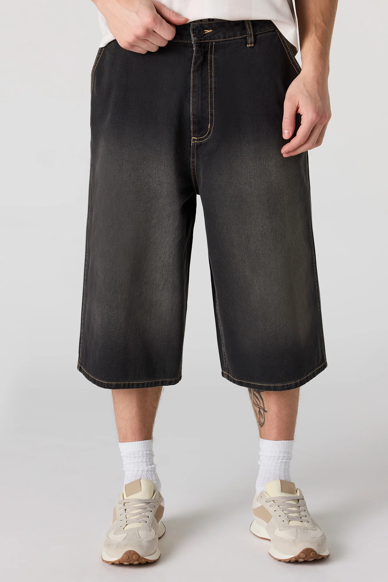 Super Baggy Denim Short - Image 4