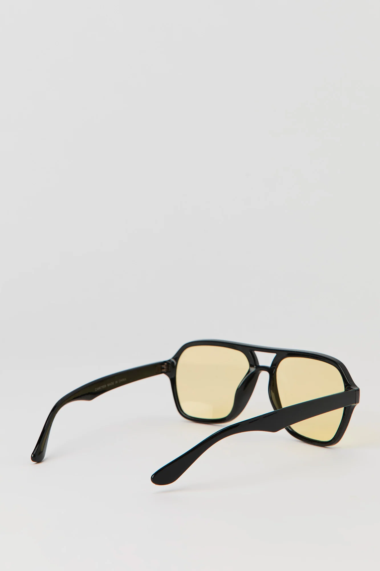 Thick Aviator Sunglasses - Image 9