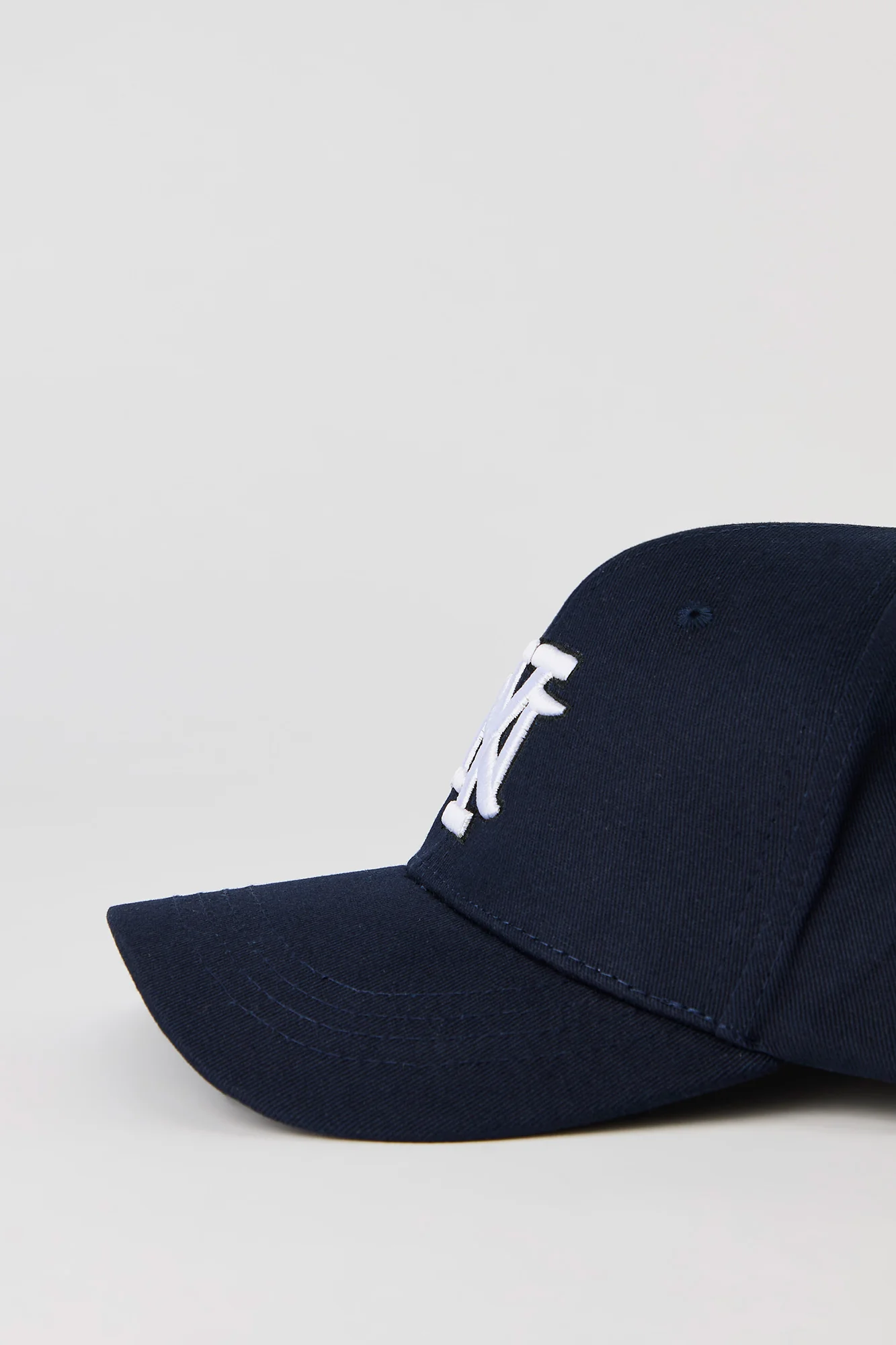 New York Embroidered Baseball Hat - Image 9