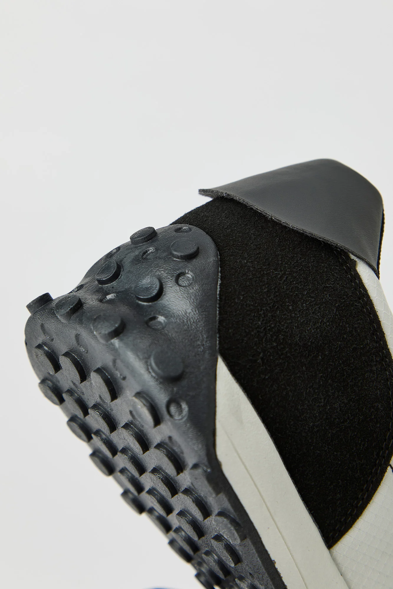 Colourblock Tread Sole Sneaker - Image 17