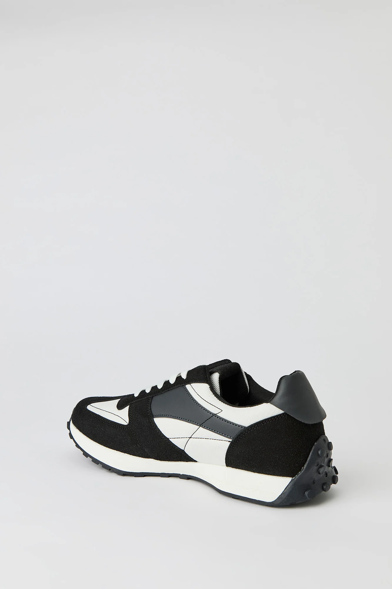 Colourblock Tread Sole Sneaker - Image 3