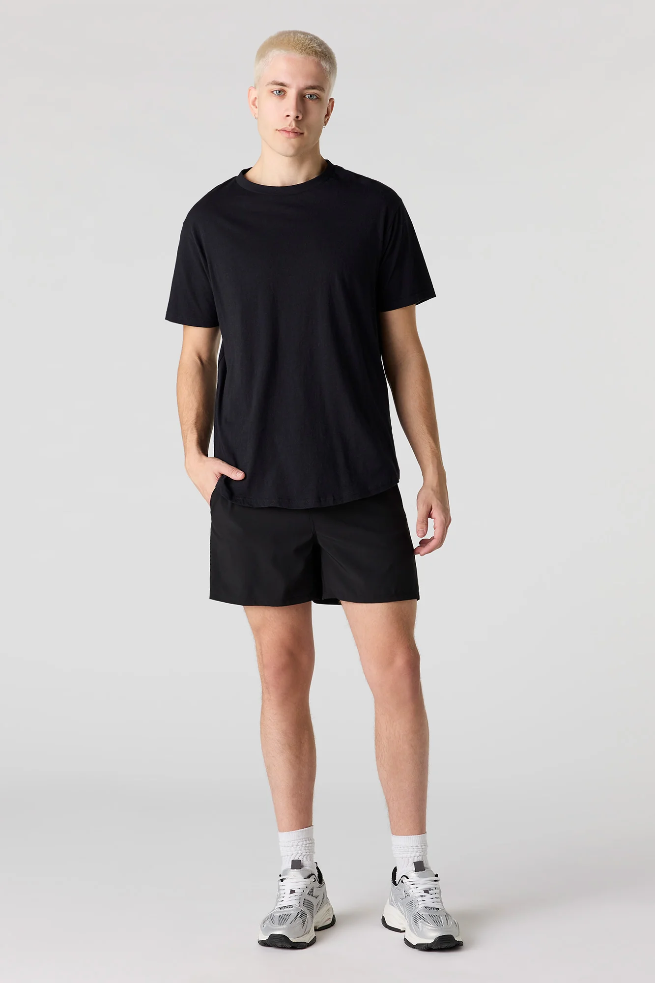 Active Short - Image 6