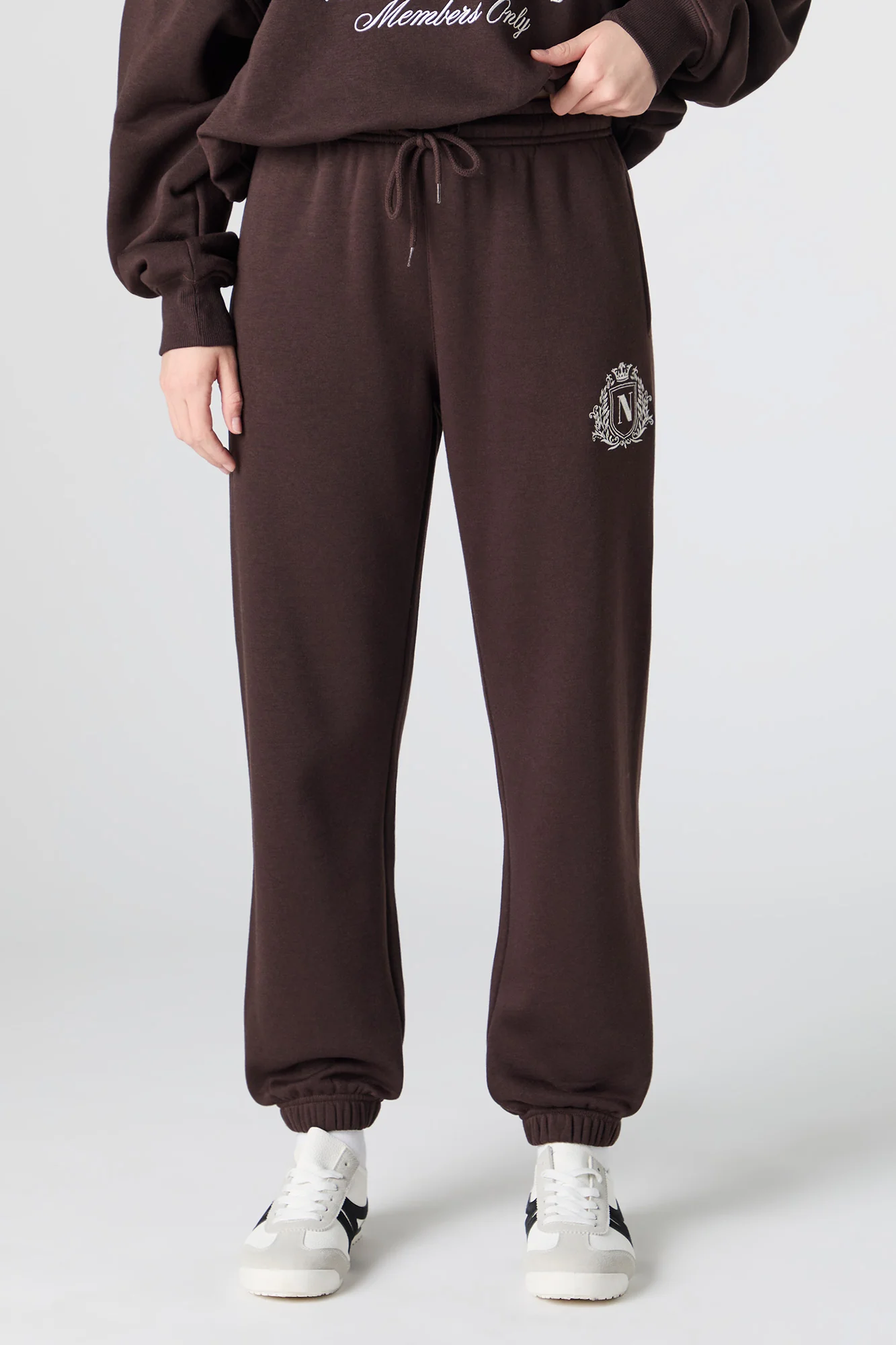 Jogger en molleton avec motif brodé - Image 19