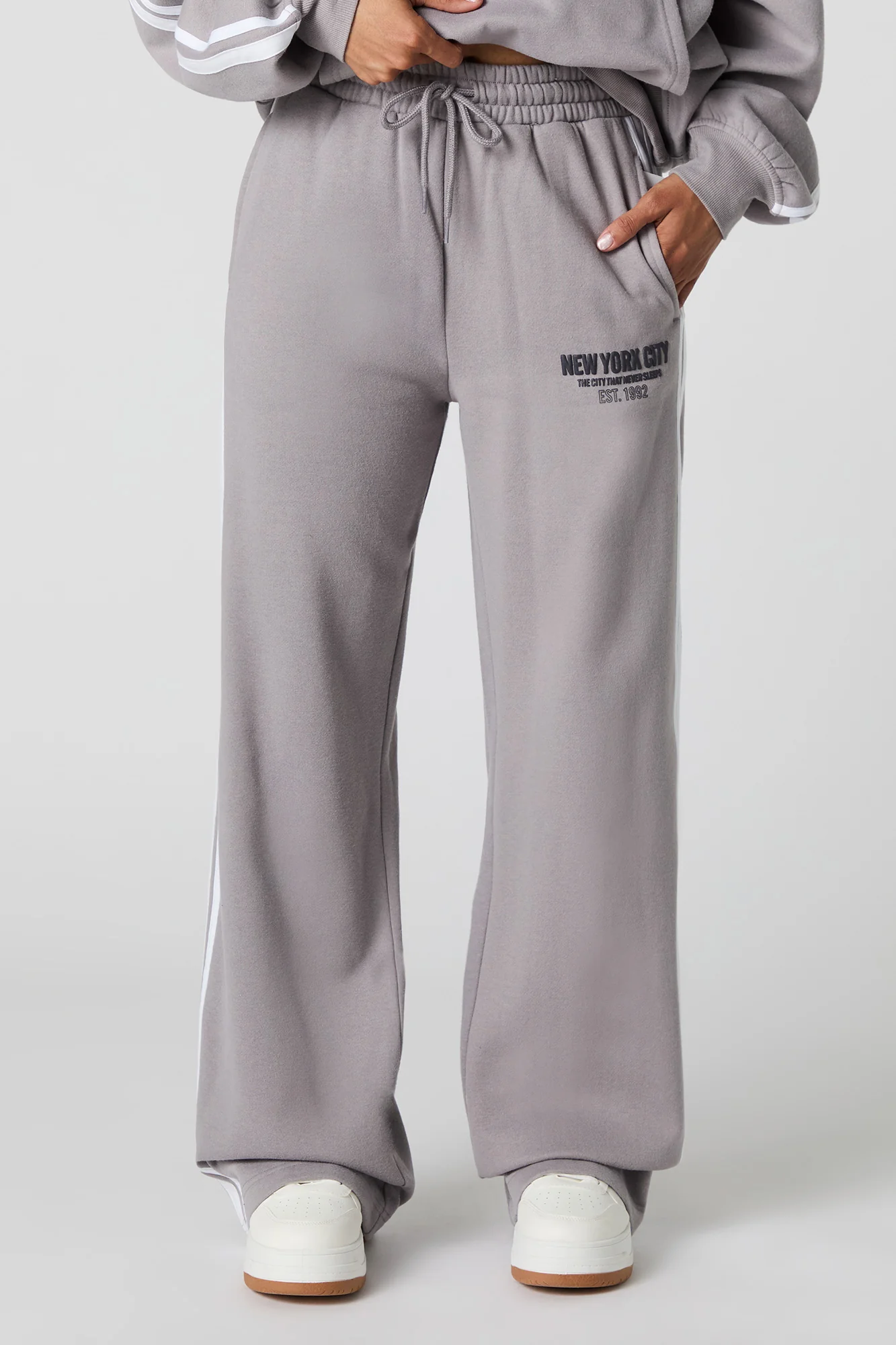 City Graphic Fleece Sweatpant - Image 2