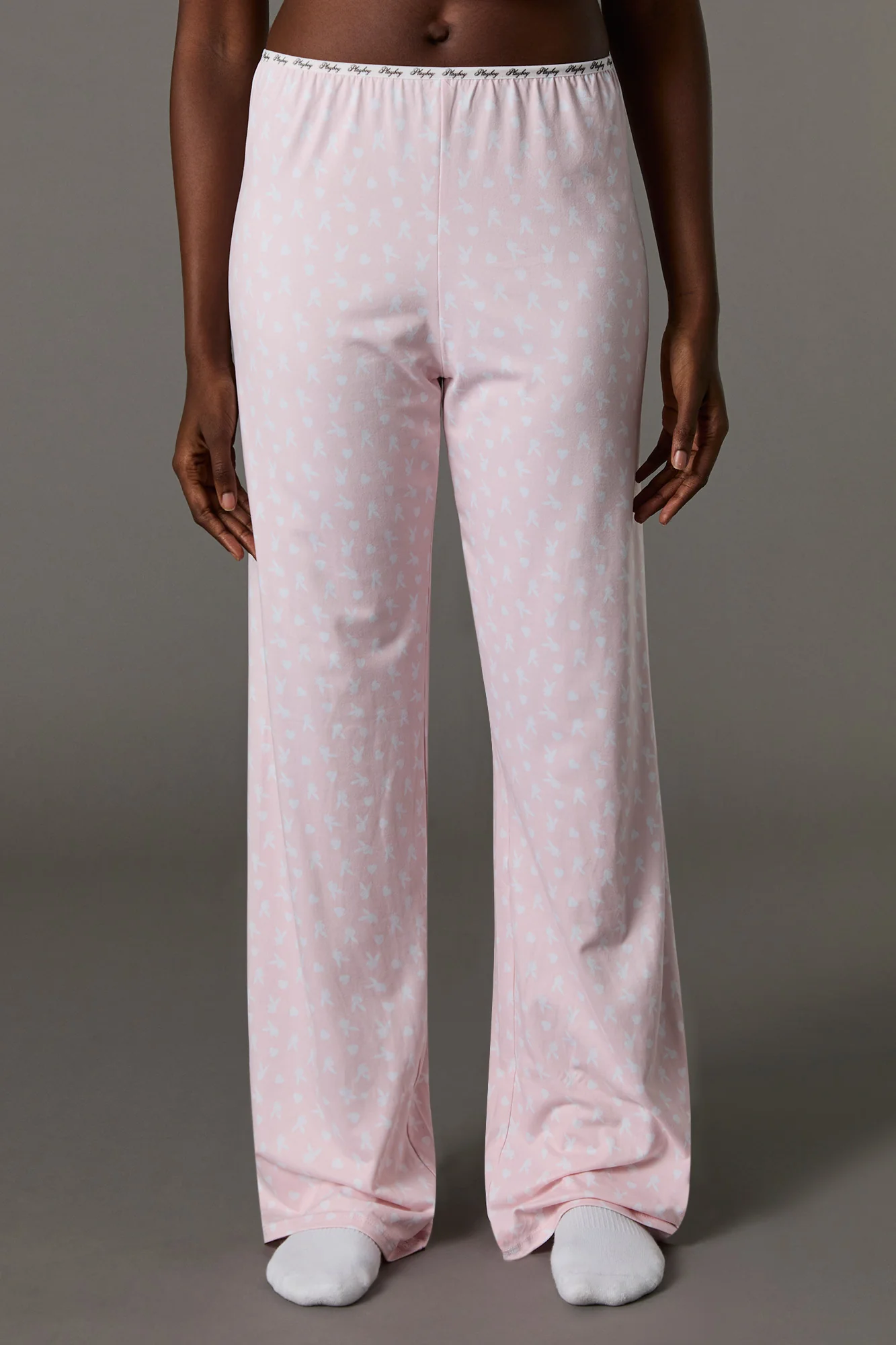 Ensemble pyjama avec camisole et pantalon à imprimé Playboy - Image 21
