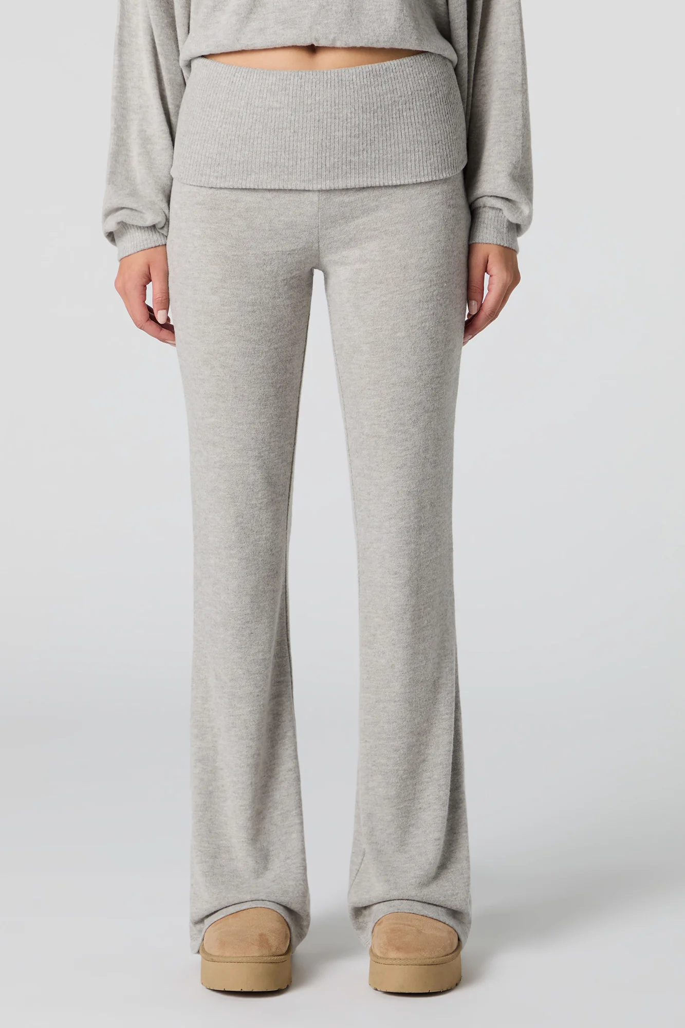 Pantalon à jambe évasée en tricot avec taille pliée - Image 9