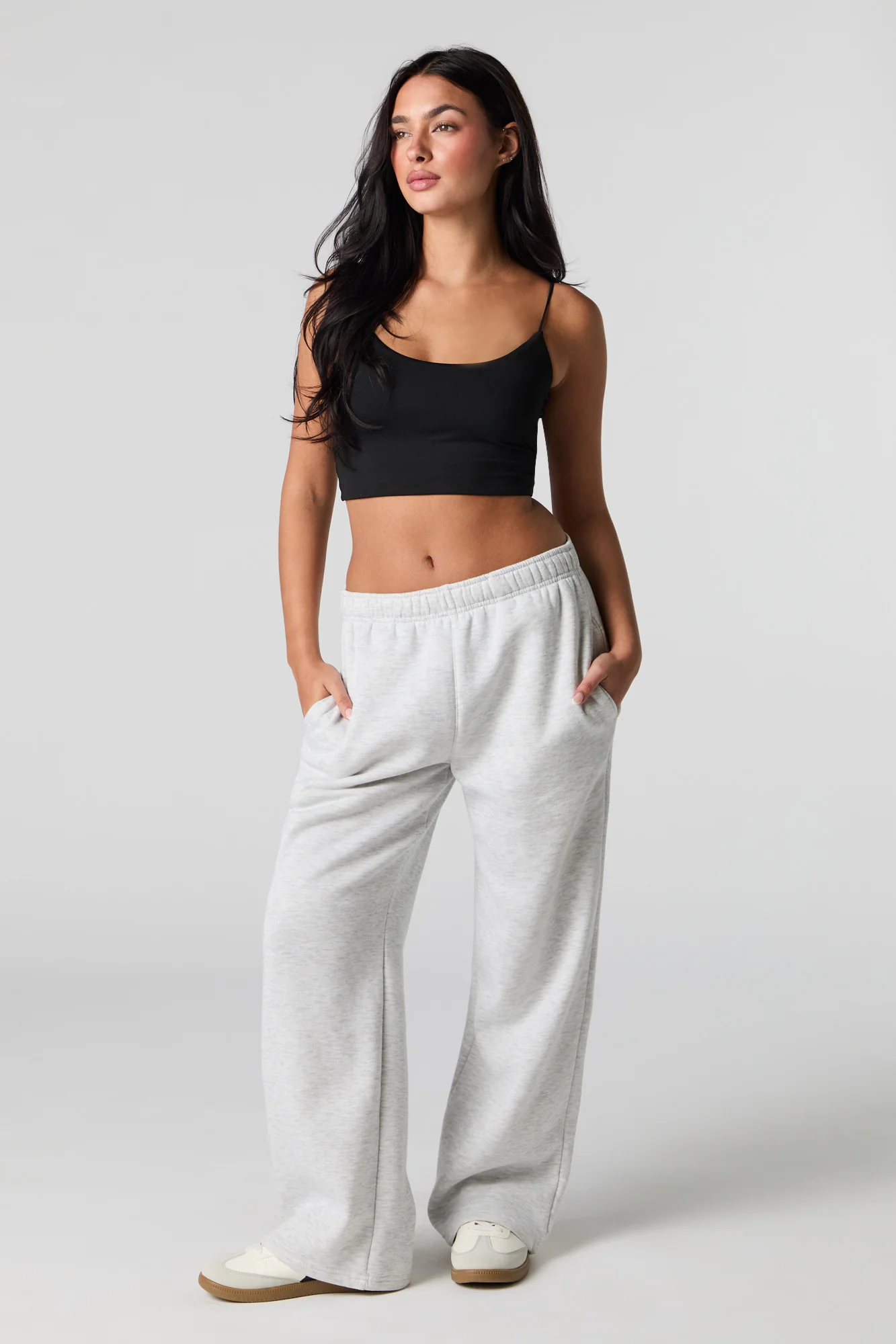 Camisole profilée courte à fines bretelles - Image 6