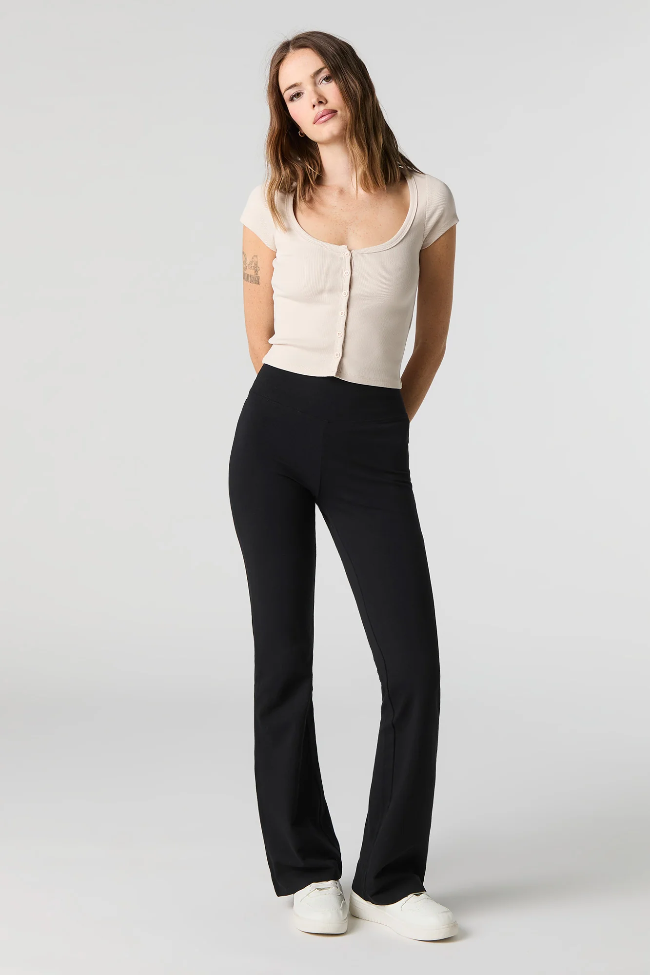 Ribbed Scoop Neck Button Front Top - Image 6