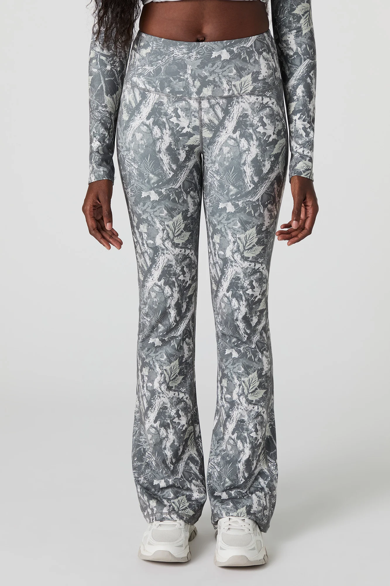 Active Back Pocket Flare Pant - Image 10