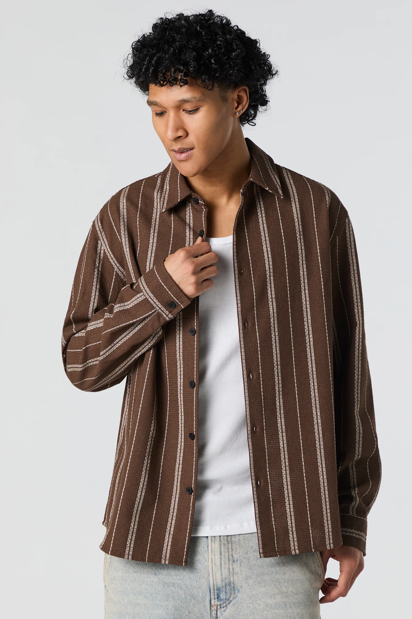 Haut texturé rayé boutonné à manche longue