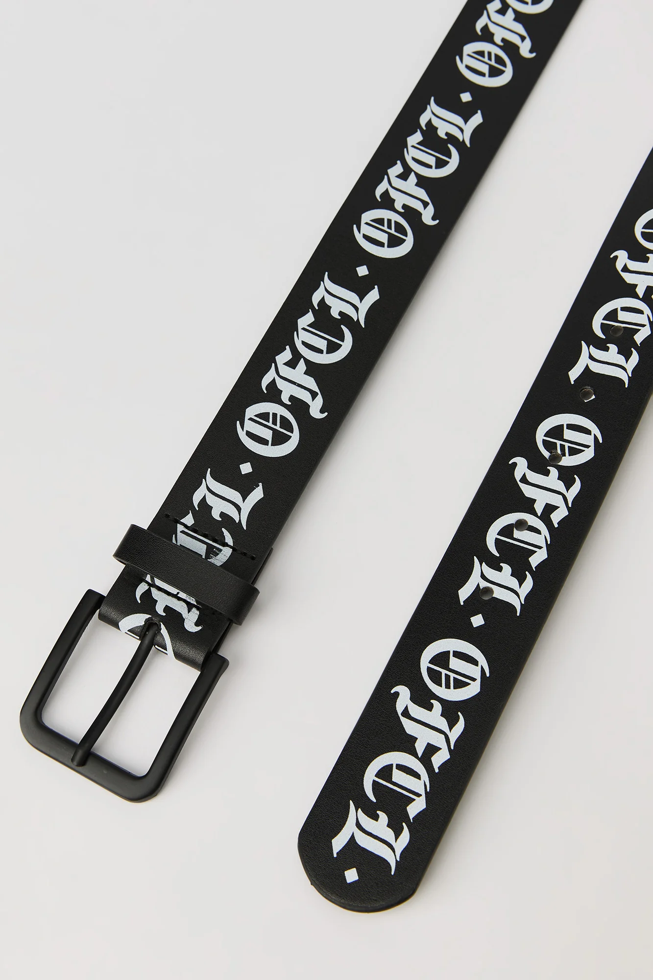 Ceinture en similicuir avec texte Gothic - Image 2