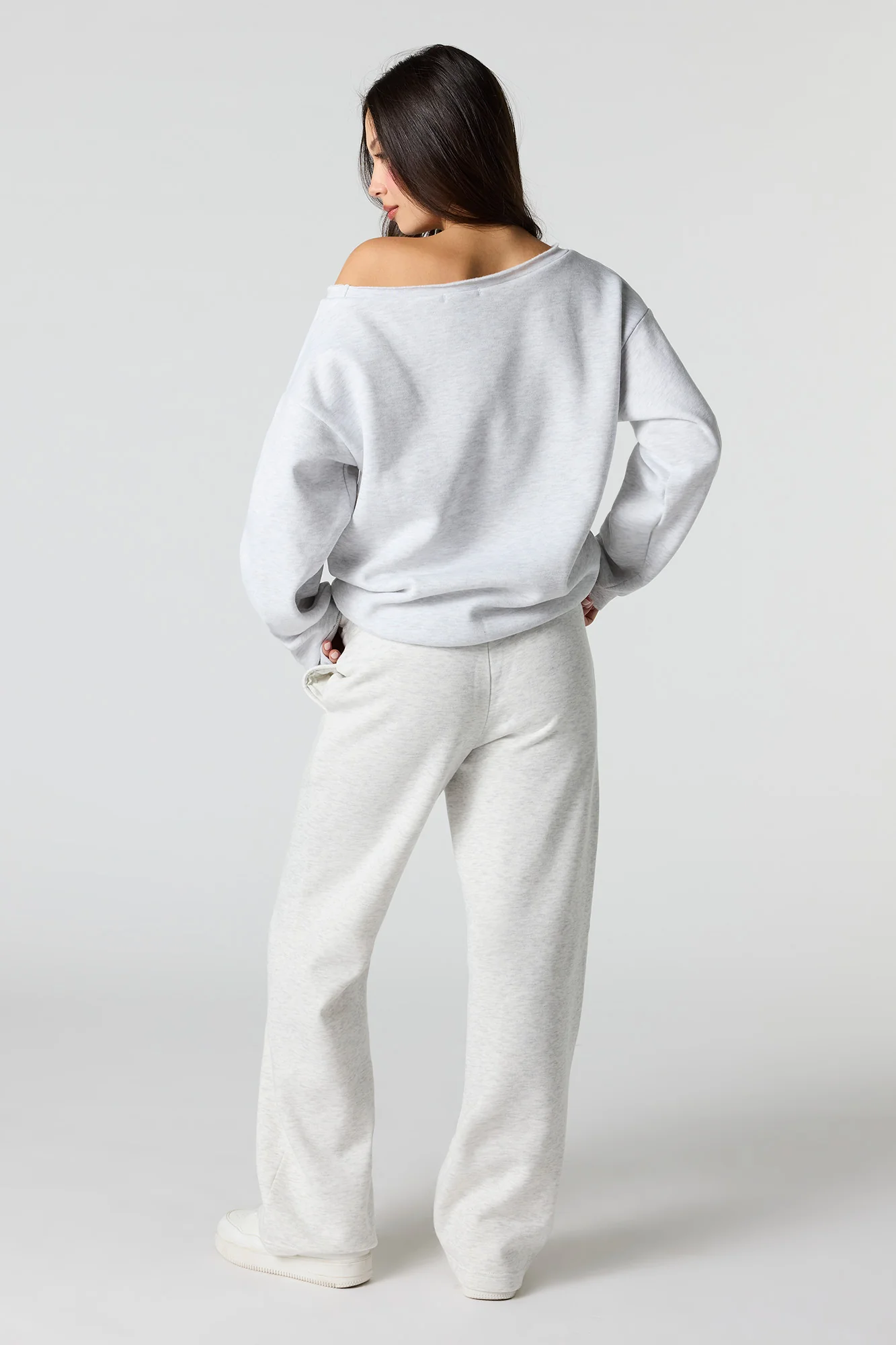 Straight Leg Fleece Sweatpant - Image 12