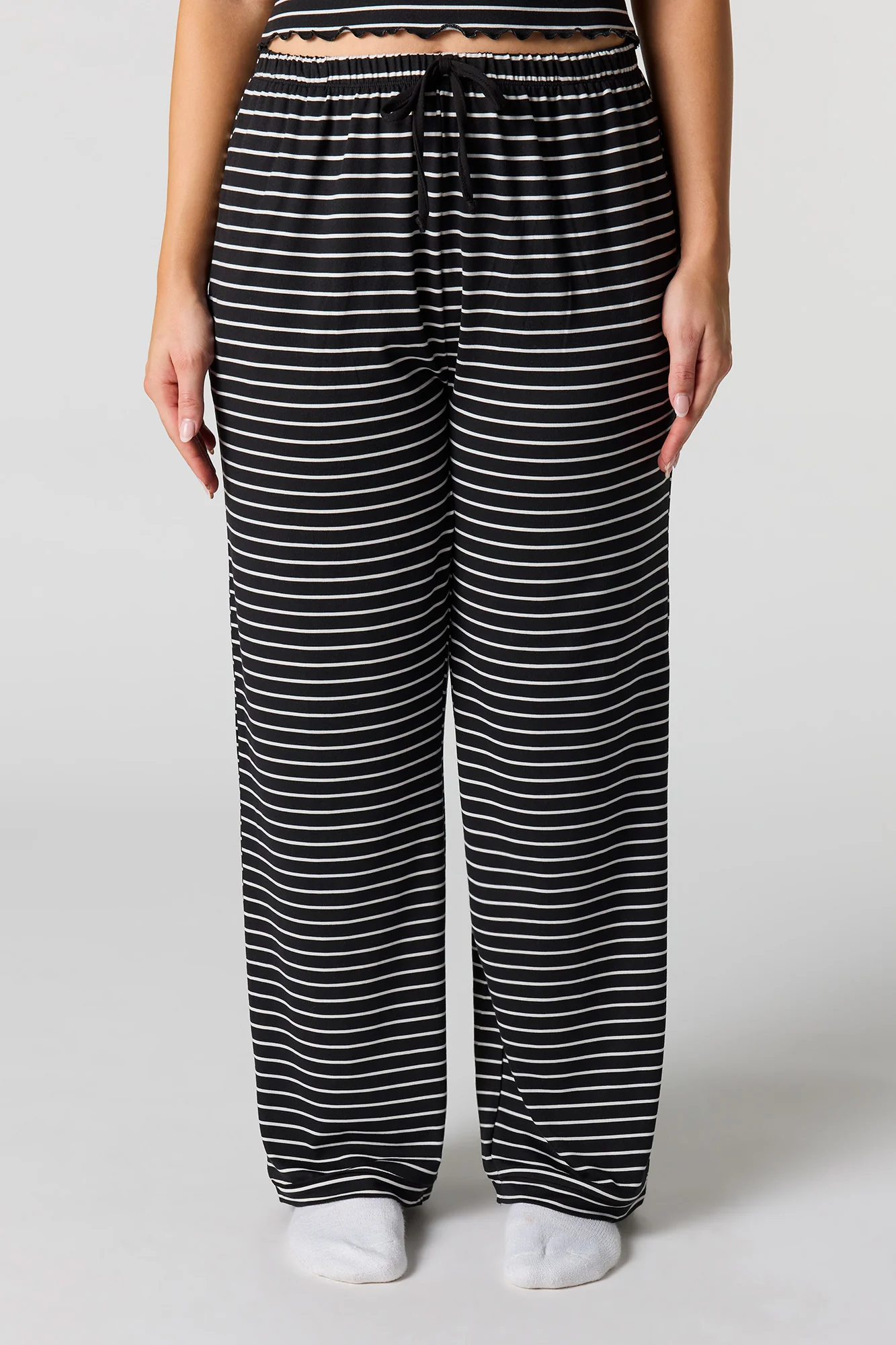 Lace V-Neck Tank & Pant Pajama Set - Image 7