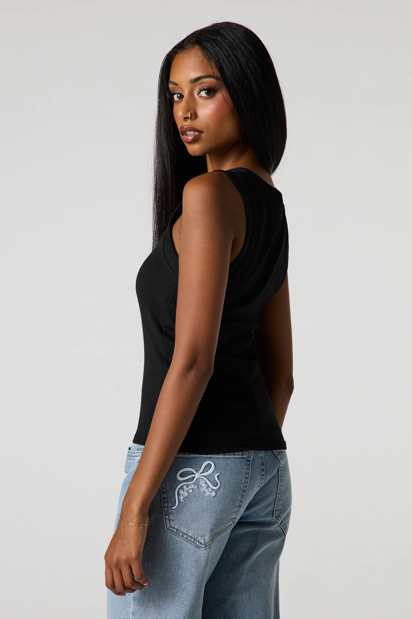 Classic Ribbed Crew Neck Tank - Image 5