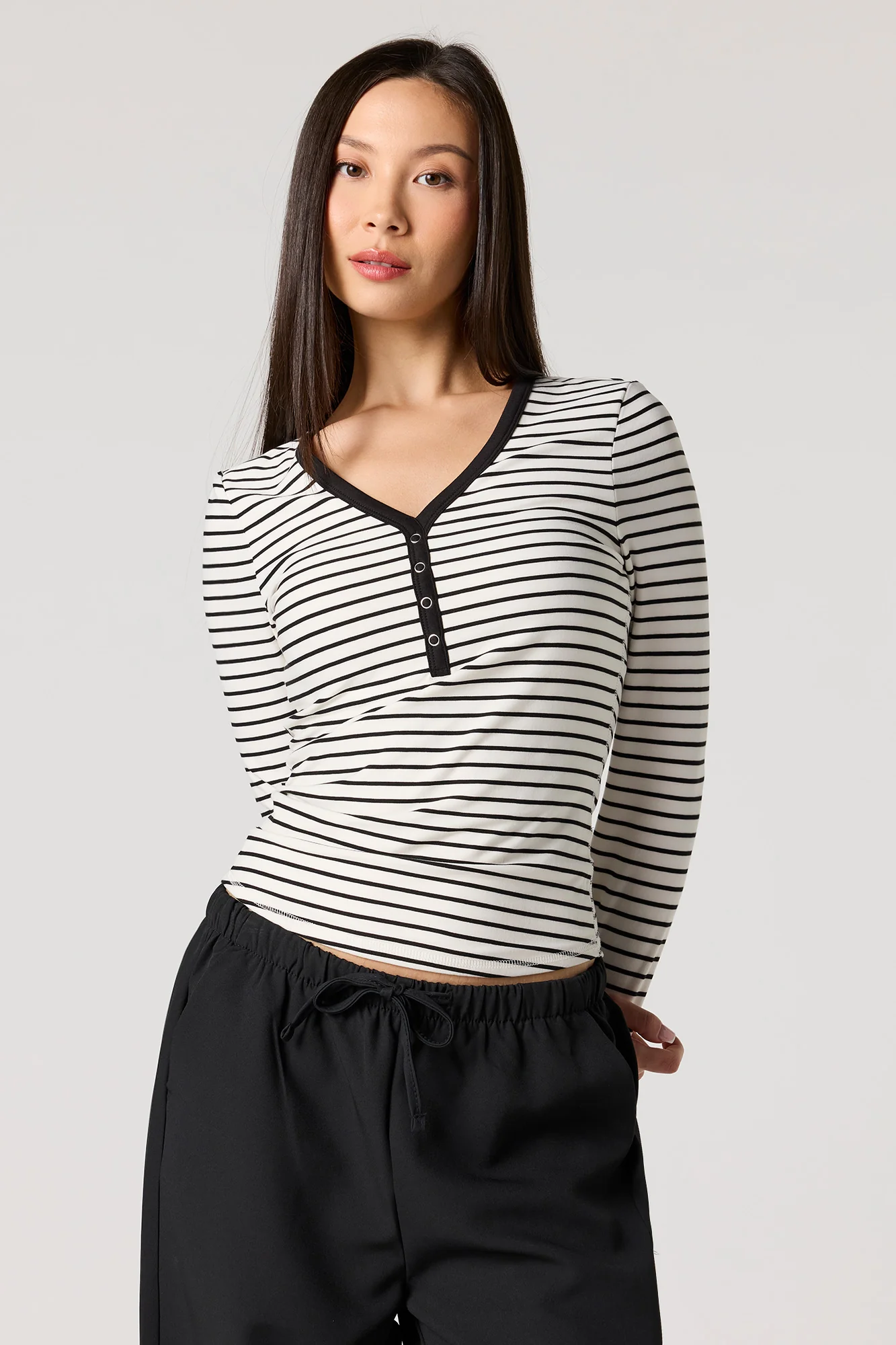 Long Sleeve Buttoned Top - Image 13