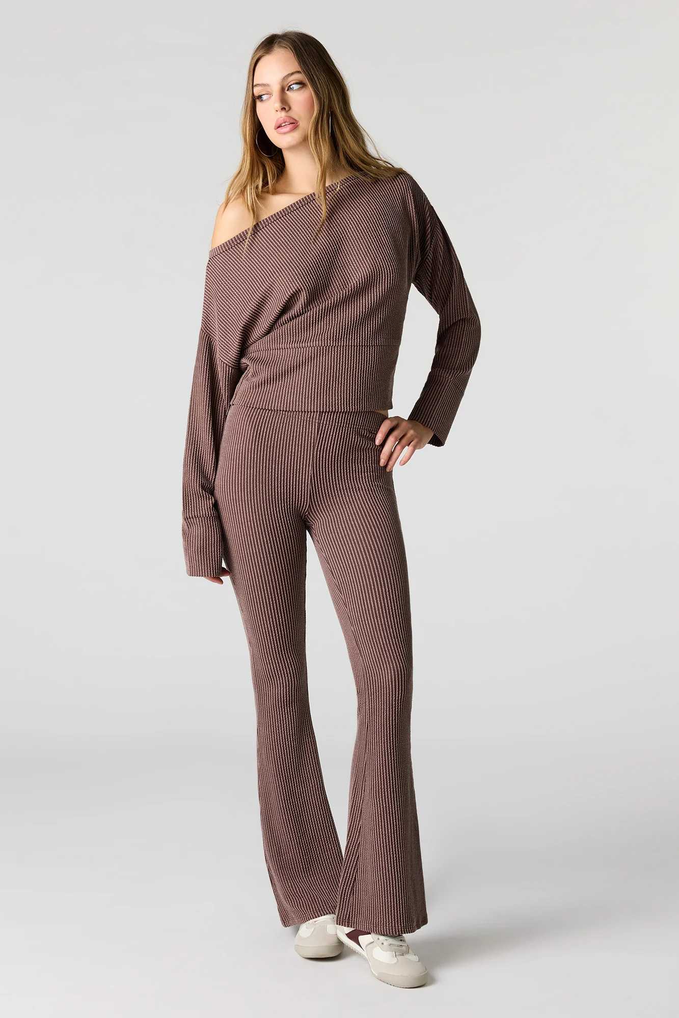 Ribbed Knit Flare Legging - Image 7