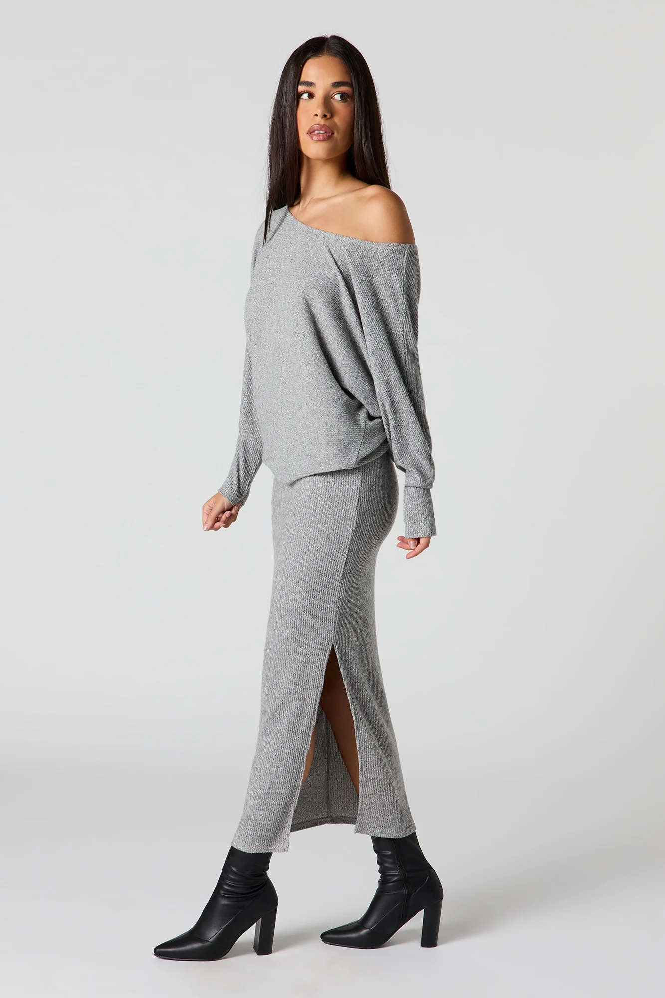 Ribbed Knit Midi Skirt - Image 3