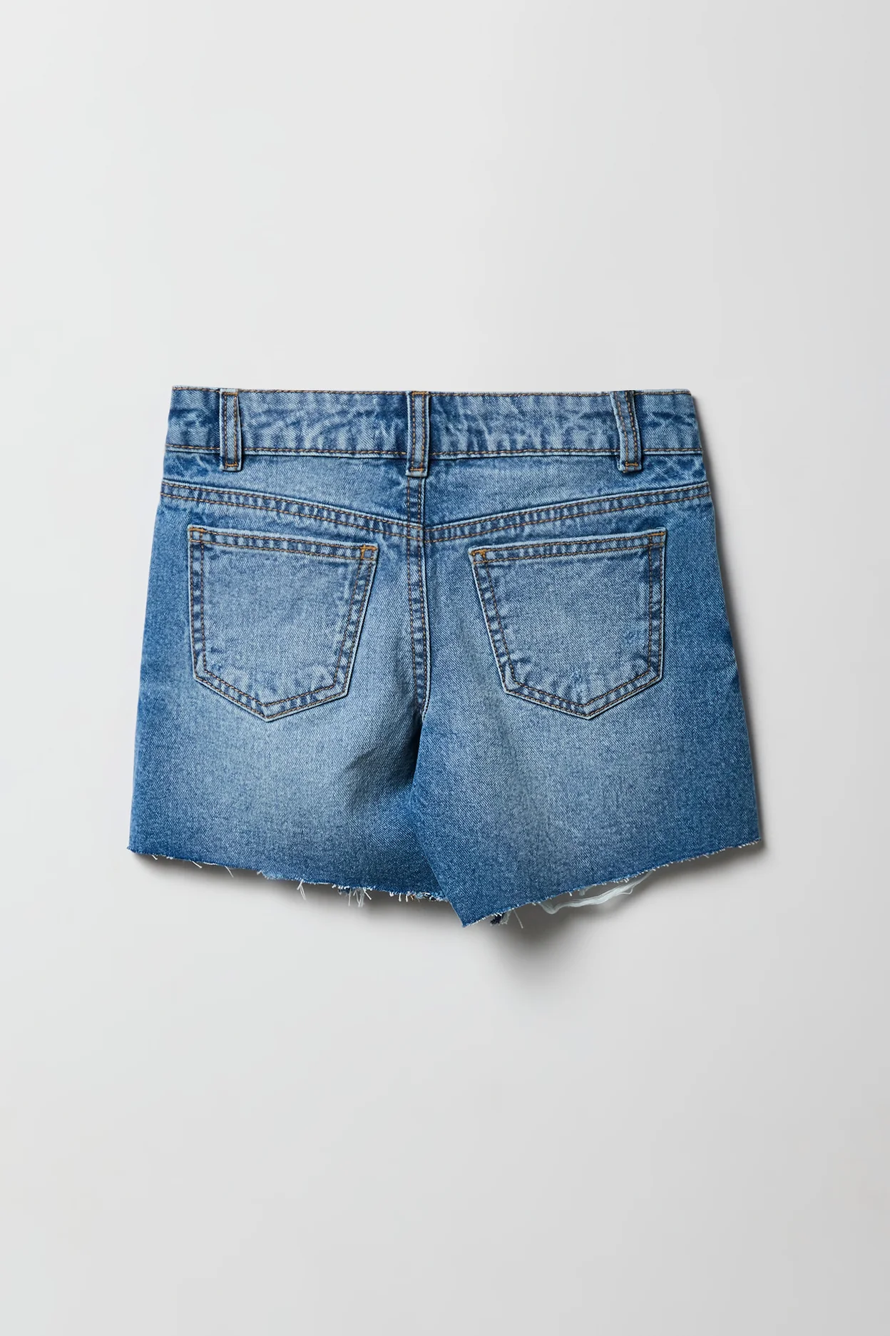 Girls Low Rise Baggy Distressed Denim Short - Image 6