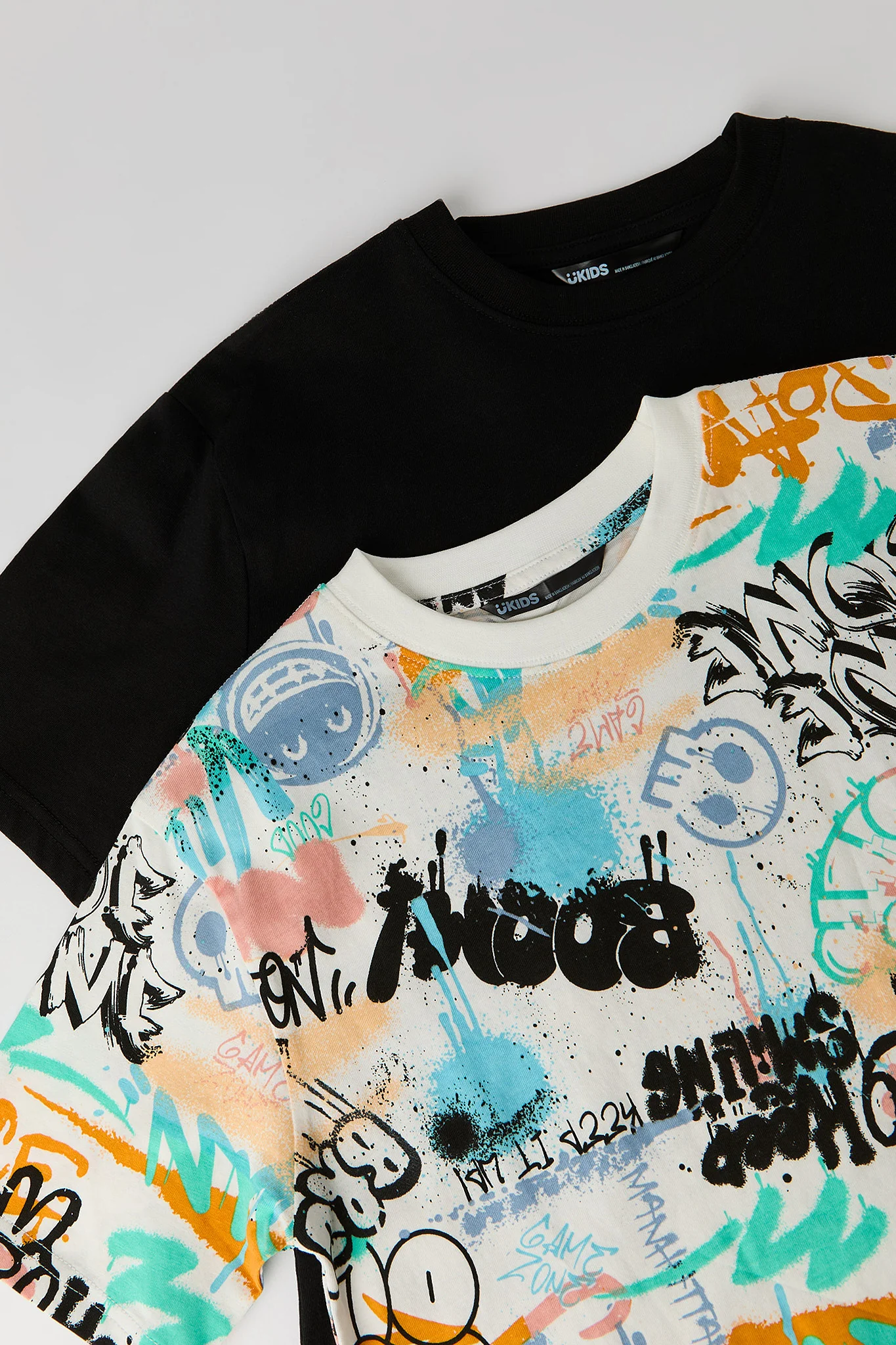 Boys Solid & Graffiti Print T-Shirt (2 Pack) - Image 6