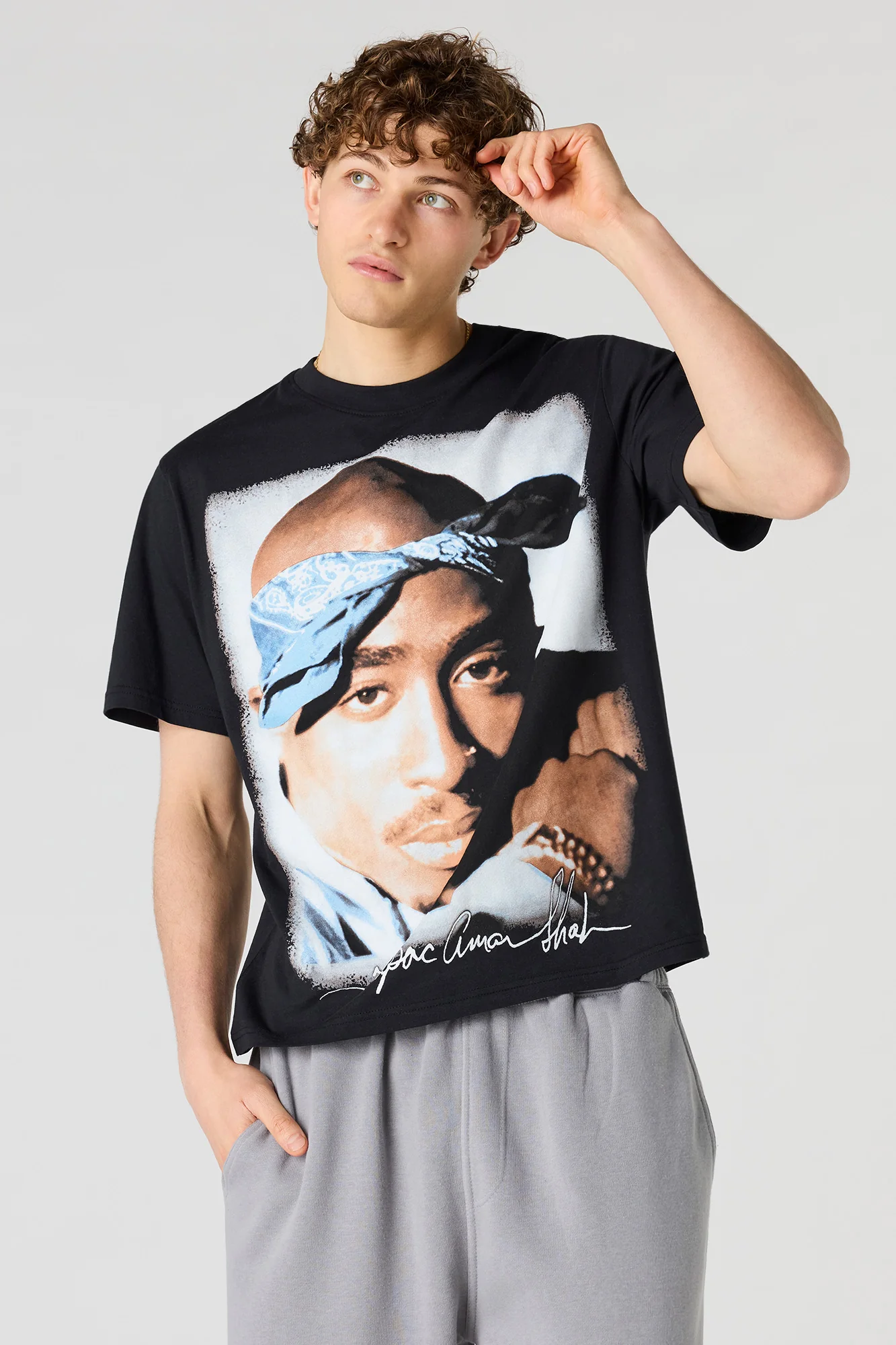 Tupac Graphic T-Shirt - Image 4